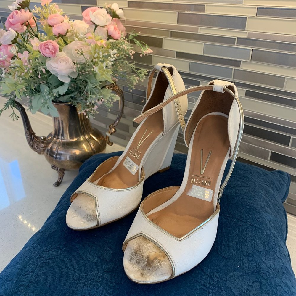 Peep Toe Sandals  - Color White and Silver